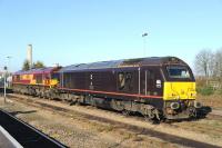 67005 <I>Queen's Messenger</I> and 66167 in the sidings alongside Didcot station on 22 November.<br><br>[Peter Todd 22/11/2013]