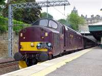 WCRC 37516 <I>Loch Laidon</I> at Waverley platform 19 on 23 June with the Edinburgh - Keith <I>Royal Scotsman</I>.<br><br>[Bill Roberton 23/06/2014]