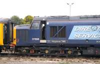 DRS 37688 <I>Kingmoor TMD</I> standing alongside Didcot station on 25 September 2014. [See image 48821]<br><br>[Peter Todd 25/09/2014]