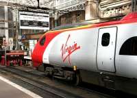 A Virgin Pendolino, shortly after arrival from Euston, stands at the buffer stops at platform 2 of Glasgow Central station in July 2007.<br><br>[John Furnevel /07/2007]