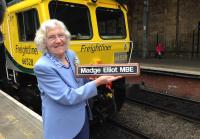 Naming ceremony at Waverley station on 4 June 2015. Freightliner 66528 <I>Madge Elliot MBE</I> with the lady herself. [See news item]<br><br>[Bruce McCartney 04/06/2015]