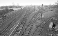 The vacant Kirkcaldy Goods Yard seen from Bennochy Road bridge in February 1985.  The yard had been officially closed the previous year along with the Harbour Branch.<br><br>[Bill Roberton /02/1985]