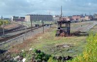 View west over High Street Junction, CGU to left GC&DR to right, showing the cabin which controlled the North British Railway's High Street Goods. To the left was the Glasgow and South Western Railway's College goods.<br><br>[Ewan Crawford //1989]