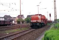 A train of empty stone wagons leaves the DB line at Lippstadt and joins the Westfalisches Landes Eisenbahn line to Warstein. WLE loco no. 638 is seen here making this journey in May 1989.<br><br>[John McIntyre /05/1989]