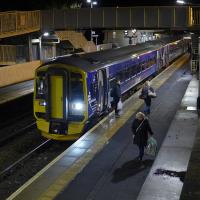 158867 drops off homecoming passengers at Inverkeithing from the 16.35 Edinburgh - Perth service on Christmas Eve.<br><br>[Bill Roberton 24/12/2016]