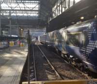 Platform 12 is now out of use at Waverley for lengthening.<br><br>[John Yellowlees 02/03/2017]