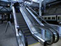 Back in 2013 these were the new escalators linking Platform 11 with the footbridge at Edinburgh Waverley.<br><br>[John Yellowlees 29/12/2013]