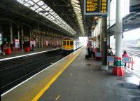 Platform scene at Preston on 11th September 2017 as a former Thameslink EMU arrives from Liverpool Lime Street. From the new 2018 timetable these workings will probably go through to Blackpool North under the new wires.<br><br>[Veronica Clibbery 11/09/2017]