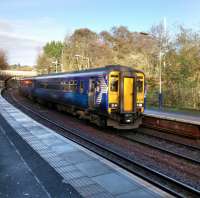 156 439 calls at Thornliebank with an East Kilbride service on the cold<br>
morning of 11 November 2017.<br>
<br>
<br><br>[David Panton 11/11/2017]