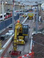 Tracklaying has been completed on the Platform 12 extension at Edinburgh Waverley, seen here on 28th November 2017.<br>
<br>
<br><br>[Bill Roberton 28/11/2017]