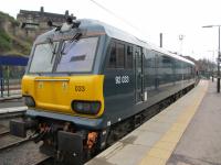 92033, in Caledonian Sleeper livery, waits its next turn at Edinburgh Waverley on 6th March 2017.<br><br>[Gordon Steel 06/03/2017]