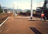 East end of Dumbarton Central. Signalbox and slow eastbound line still in use.<br><br>[Ewan Crawford //1987]