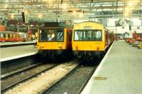 <h4><a href='/locations/G/Glasgow_Central'>Glasgow Central</a></h4><p><small><a href='/companies/G/Glasgow_Central_Station_Caledonian_Railway'>Glasgow Central Station (Caledonian Railway)</a></small></p><p>DMUs in Glasgow Central. 27/28</p><p>26/11/1988<br><small><a href='/contributors/Ewan_Crawford'>Ewan Crawford</a></small></p>