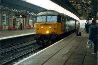 Inverness bound train entering Stirling.<br><br>[Ewan Crawford //1988]