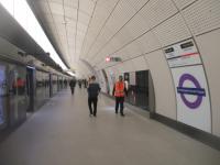 <h4><a href='/locations/T/Tottenham_Court_Road_EL'>Tottenham Court Road [EL]</a></h4><p><small><a href='/companies/E/Elizabeth_Line'>Elizabeth Line</a></small></p><p>Tottenham Court Road, Elizabeth Line westbound platform, looking towards Paddington, on the First Day of Service, Tuesday, 24th May 2022. The platforms here are on a slight curve. 3/18</p><p>24/05/2022<br><small><a href='/contributors/David_Bosher'>David Bosher</a></small></p>