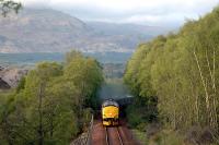 With 67s set to replace 37s on the Fort William - London sleeper the drivers are probably taken aback by their elevation to super-star status as railway paparazzi follow their every move.<br><br>[Ewan Crawford 28/05/2006]