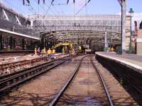 Track replacement at Glasgow Central.<br><br>[Ewan Crawford Collection 23/04/2006]